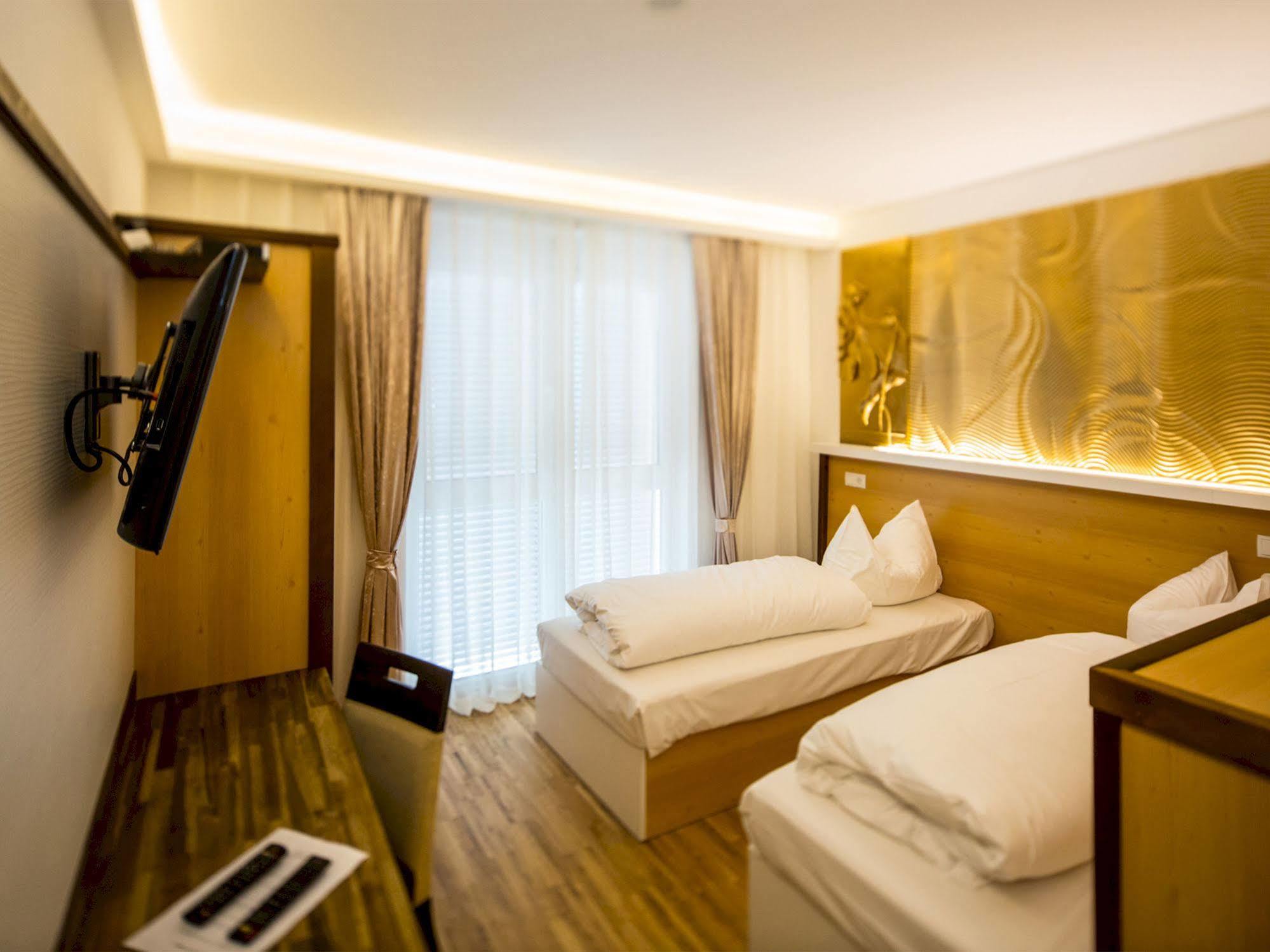 Hotel Kiwano Graz Feldkirchen bei Graz ภายนอก รูปภาพ